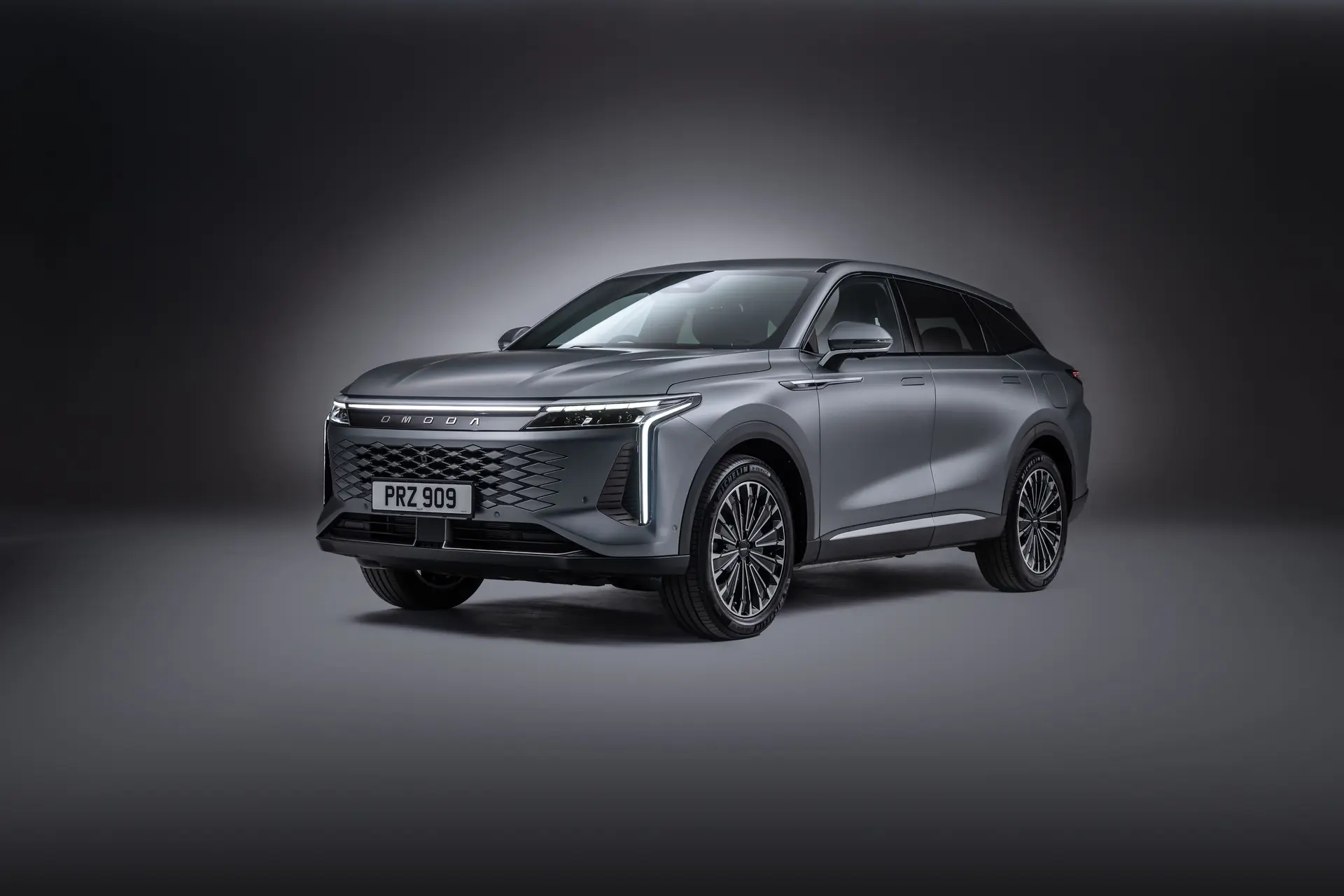 OMODA to launch electrified C9 PHEV in South Africa, combining luxury and performance with cutting-edge hybrid technology